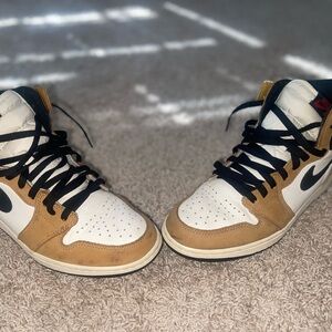 Nike Men's Sneakers - White, Tan, and Black